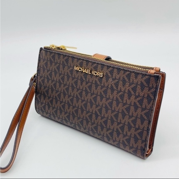Michael Kors Large Double Zip Wallet Wristlet - Picture 2 of 9